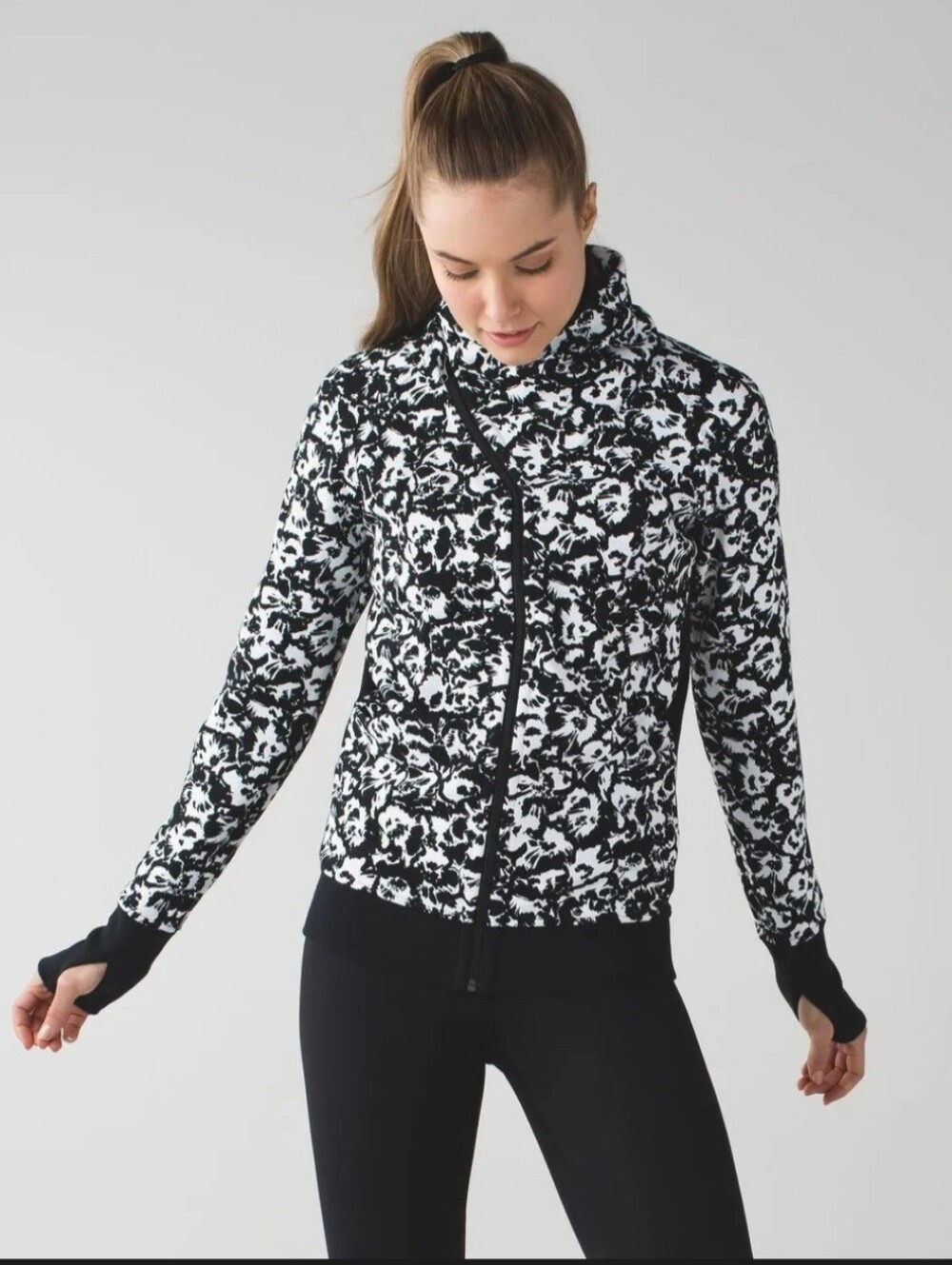 Lululemon Cozy Cuddle Up Jacket Size 10